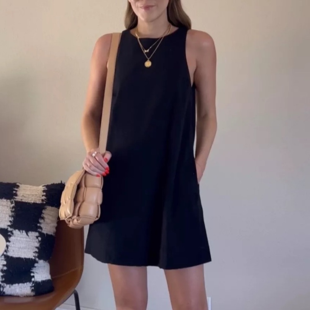 NWOT LucyLove Black Flowy Mini Dress Size S